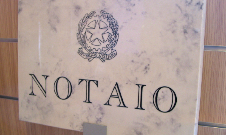 Compravendita immobiliare: quali sono i controlli del Notaio