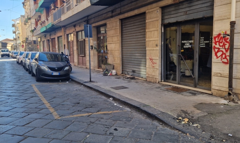 VIA C.DI TORINO bottega poss. cambio uso garage