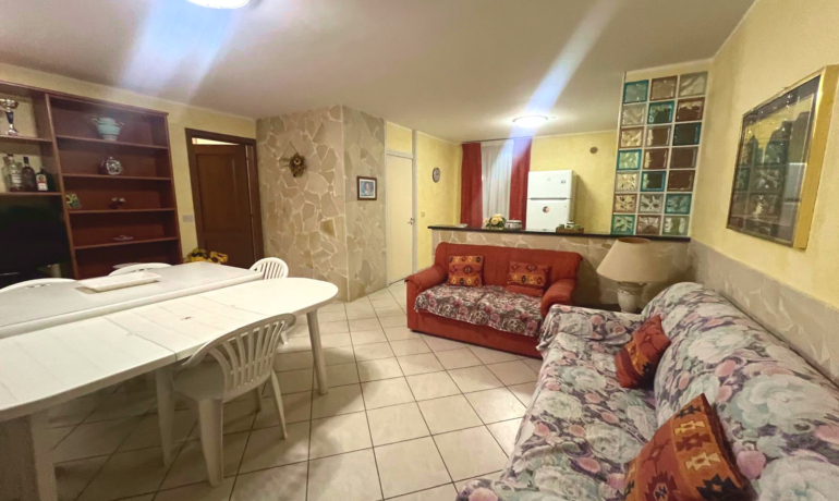 COSTA SARACENA casetta con terrazzo a livello